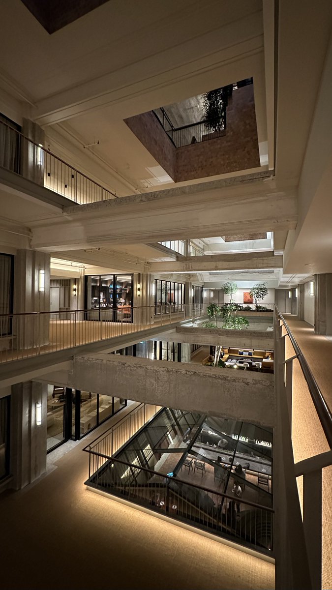 EdiZaidi's tweet photo. Else Hotel, KL.

A gem of a boutique hotel located right smack in the middle of our bustling Chinatown. Housed in the former Lee Rubber Building, it’s a member of the Small Luxury Hotels of the World.

Kaki staycay, this is a must in your list. https://t.co/oZAbDFA1u7