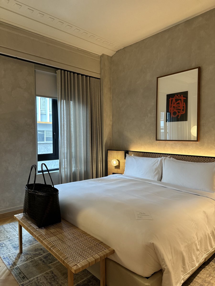 EdiZaidi's tweet photo. Else Hotel, KL.

A gem of a boutique hotel located right smack in the middle of our bustling Chinatown. Housed in the former Lee Rubber Building, it’s a member of the Small Luxury Hotels of the World.

Kaki staycay, this is a must in your list. https://t.co/oZAbDFA1u7