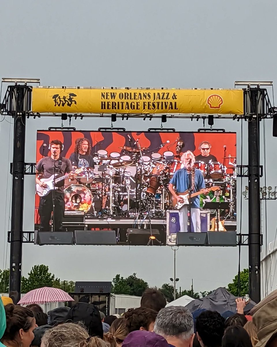 TylerGreen504's tweet photo. Sunshine daydream! 💀⚡🌹 @deadandcompany @jazzfest https://t.co/IMN8YJ5QTO