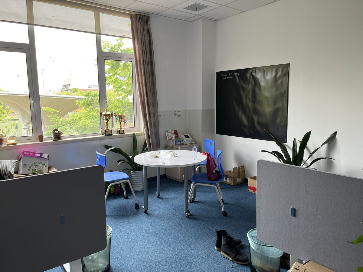 HeadDulwichSG's tweet photo. The memories come flooding back. Happy days #DCSZ #Suzhou #happydays https://t.co/FqCL9chcmX