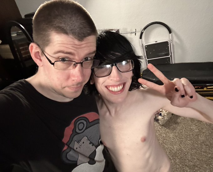 Hanging with @DartTechStudios ! Get ready for some crazy shit! 😜 https://t.co/EVkKnYVp9C<a class="tags" target="_blank" title="On Twitter" href="/?out=eyJ0eXAiOiJKV1QiLCJhbGciOiJIUzUxMiJ9.eyJpYXQiOjE3MjIwNzA0ODQsImlzcyI6InR3cG9ybnN0YXJzLmNvbSIsIm5iZiI6MTcyMjA3MDQ4NCwiZXhwIjoxNzUzNjA2NDg0LCJyZWRpcmVjdF91cmwiOiJodHRwczovL3R3aXR0ZXIuY29tL0RhcnRUZWNoU3R1ZGlvcyJ9.oKlhq0z5_oR2YuPHWLB0VvES8yBXXHSiV-nNJfj9h1JsP6SAEUaq83qF4mD7YQqJL8U0RVZ8X3M1PMOFNZtu7A">@DartTechStudios</a><a href="/tag/mvsales"class="tags"><span>#mvsales</span></a><a href="/tag/mvtrans"class="tags"><span>#mvtrans</span></a>