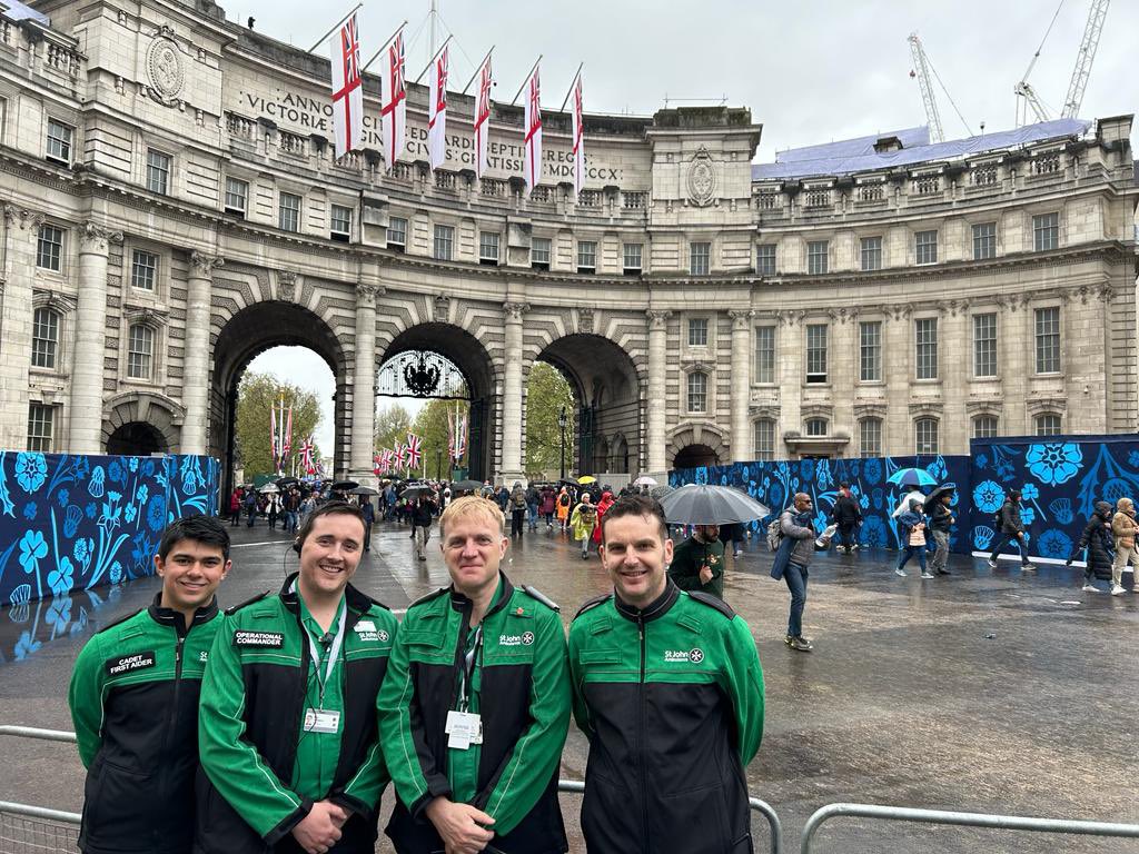 Thanks to team Sector 7 West (<a href="/ThompsonThinks/">Alexander Thompson</a> @nursematt1983 <a href="/B_travasso/">Benjamin Travasso</a>) and our two great treatment centre teams at the #CoronationDay. Great day if a little damp