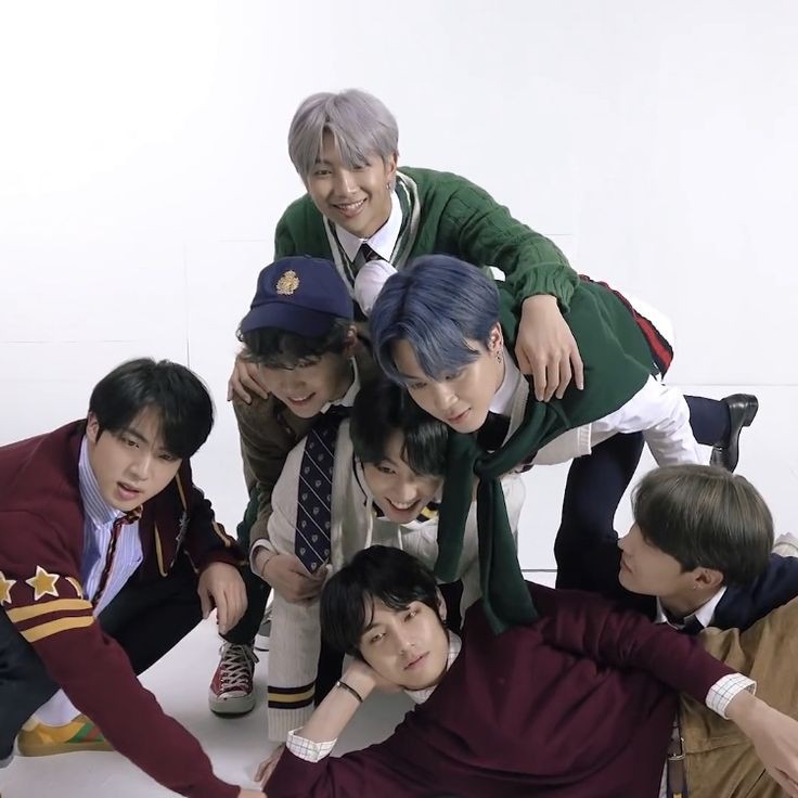 Dikshubts7's tweet image. comforting words said by bts — a thread to heal you ♡