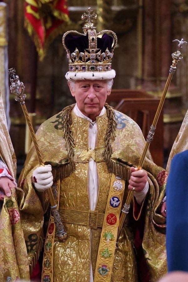 Bedecked with jewels, pillaged from around the world.

Living off a £1bn income, from land that belongs to the people.

Upholding the very worst notion that some deserve privilege and deference, whilst others must bankroll and stomach it.

Monarchy isn’t just a quaint tradition.