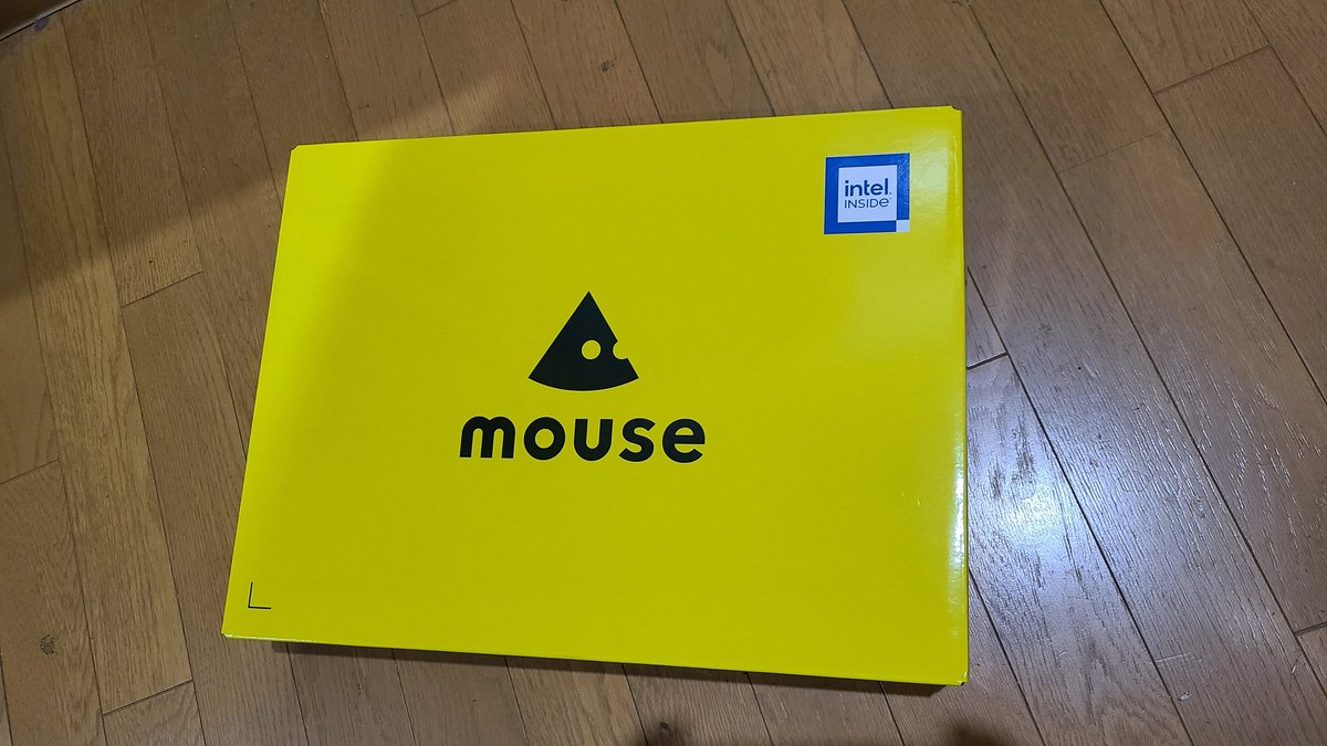 zxg02222's tweet photo. ここ数年で一番大きなお買い物したかも
騙し騙し使っもていた現行機があまりの低速運転でイライラしていたので
初のねずみ🐭さんPC
セッティングは何日か掛けてゆっくりとちゅ〜ちゅ〜🐭
#mousePC https://t.co/8m8IgxrMKX