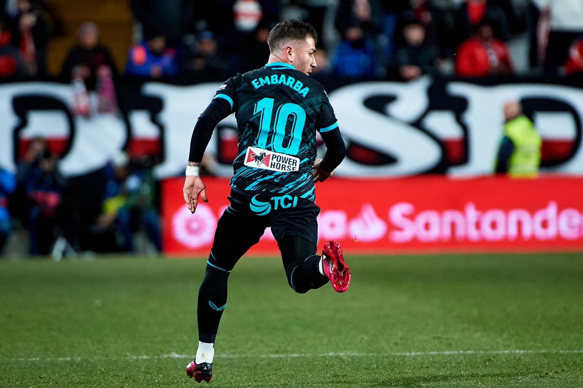 frannUDA's tweet photo. la bola siempre al 🔟
feliz cumpleaños @AdriEmbarba11 🎩🔥 https://t.co/EENIOmMKVk