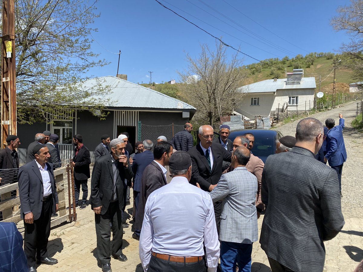 📍 Gözütok Köyü (Xut)

Kıymetli köy sakinlerimizi ziyaret ettik.
Sıcak misafirperverlikleri ve içten muhabbetleri için teşekkür ediyoruz.

<a href="/FeyziBerdibek1/">Feyzi Berdibek🇹🇷</a> <a href="/mzekidirik/">Mehmet Zeki Dirik</a> <a href="/feyzikzl/">Feyzi KIZIL 🇹🇷</a>