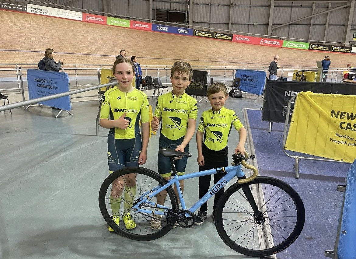 A few of the team training down at the Geraint Thomas National Velodrome yesterday! #trackcycling #velodrome #geraintthomas #fixedwheel #cyclinglife #welshcycling #britishcycling
