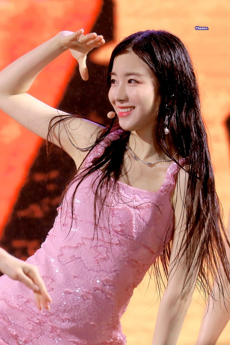 chance_wy's tweet photo. 230505 #우아 #우연 https://t.co/eFRTCkKAzl