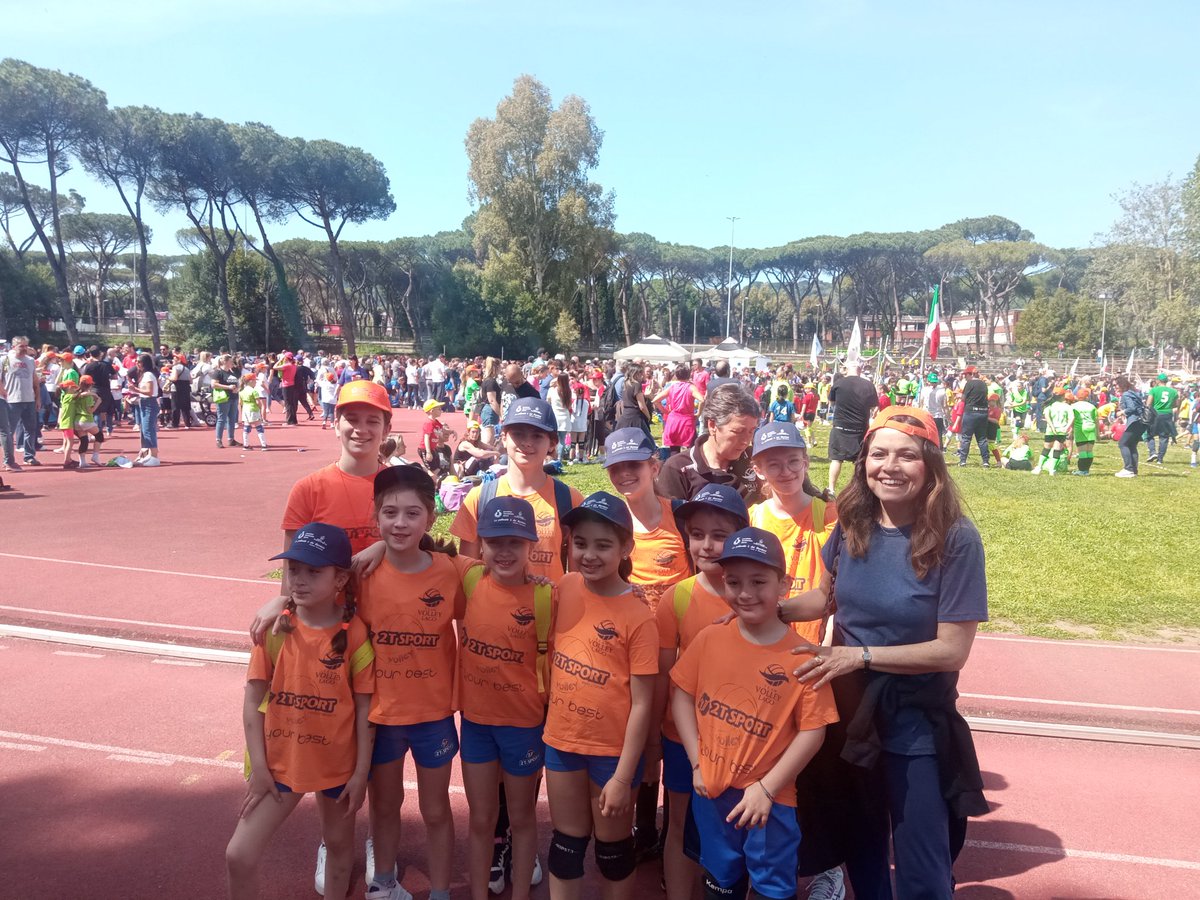 TeamVolleyLago's tweet photo. Minivolley #Teamvolleylago presente al Memorial Favaretto Roma Stadio della #Farnesina https://t.co/pW688LK69K
