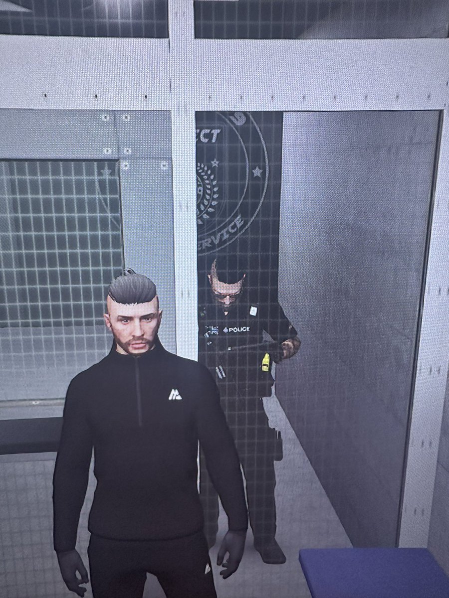 ItzViking14's tweet image. Ragnar is no longer the messiah, he’s a very naughty boy and served his time in jail #P9 #Project9