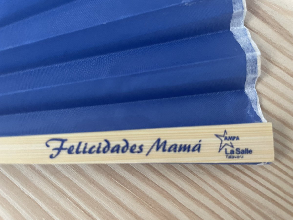 ampasalletala's tweet photo. Desde la Asociación de Madres y Padres de Alumnos del colegio, os deseamos un Feliz Día de la Madre! Muchas felicidades a todas las mamás, en especial a las de nuestro cole! https://t.co/tMi2tgovTl