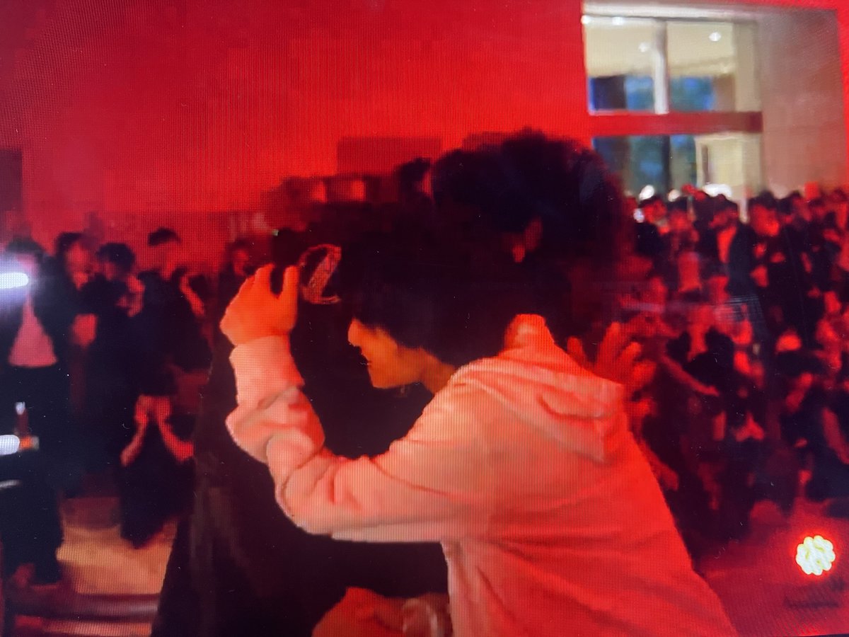 へろー選手、zackray選手をGame 5 133%まで追い詰めるも涙の敗戦！

素晴らしい試合を見せてくれました。

感動した😭🐢🔥

次はLQFでDabuzと対戦です！

トーナメント表
start.gg/tournament/10-…