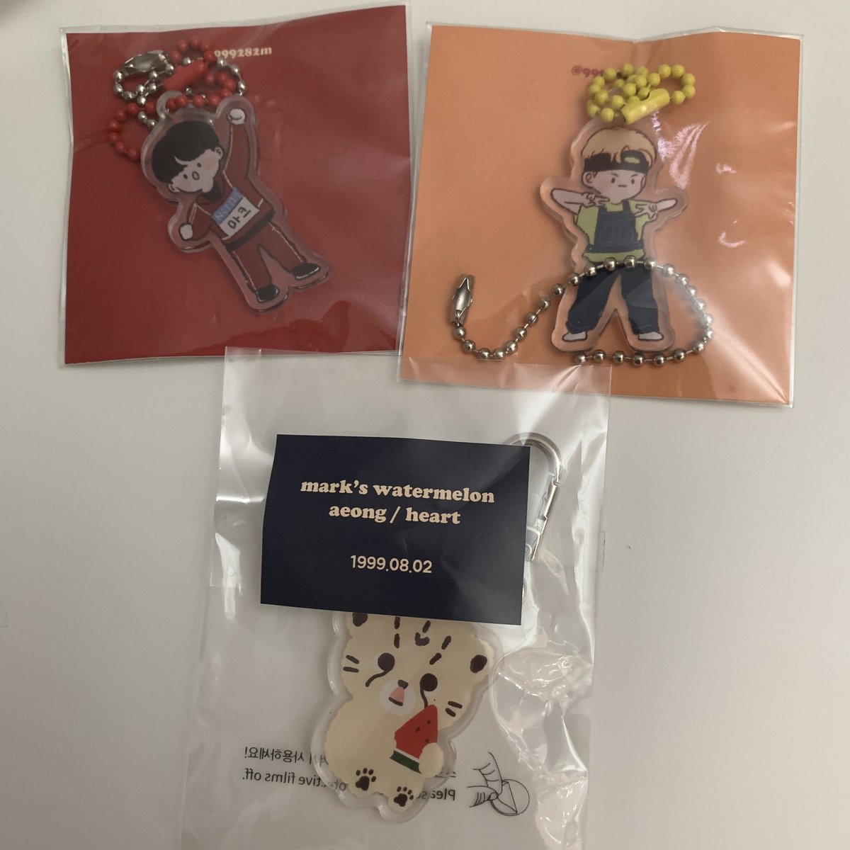 hddey_'s tweet photo. 엔시티 마크 키링 양도합니다
치타리 구이님 키링
일괄 2.0 (운미포)

Nct mark 127 dream 드림 치타리 keyring https://t.co/ExiT9R1u3Y