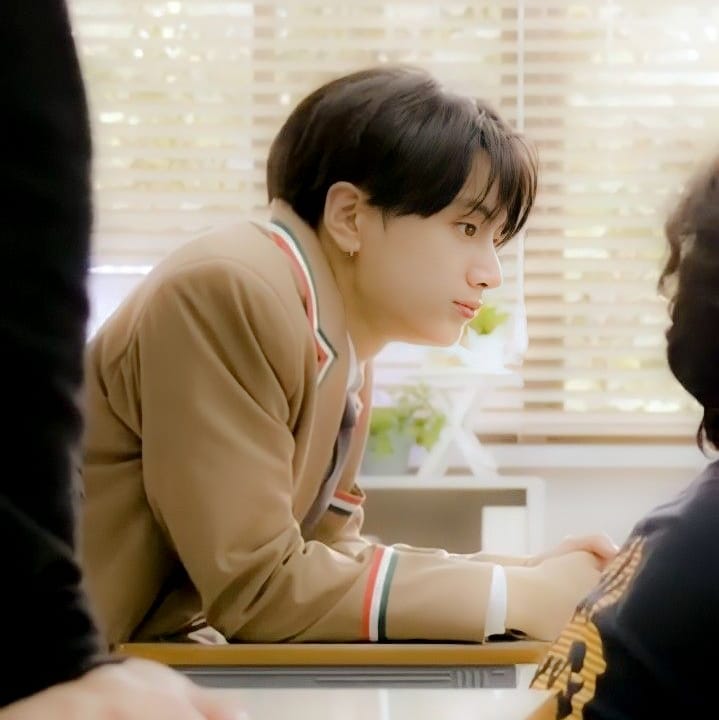 iluvnoo's tweet photo. OS JAYWON - 💌 lost letters / escrito por @strawoatz

Jay decide vertir todo el amor que anhelaba dar a alguien en cartas sin destinatario; sin saber qué giro tendría su vida cuando éstas llegaran a Jungwon, la persona a quien describía en cada una de ellas. https://t.co/tyNDlLeUSv