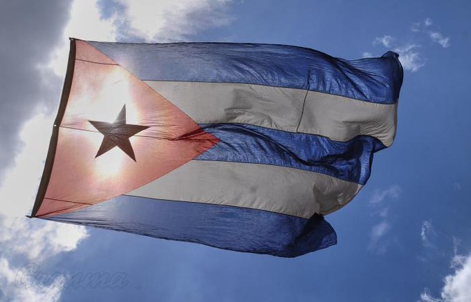 mestradaf_'s tweet photo. ¡En paz, en el presente y el futuro, #Cuba vive y vivirá! 

@DiazCanelB. https://t.co/WxUVKrrPKW