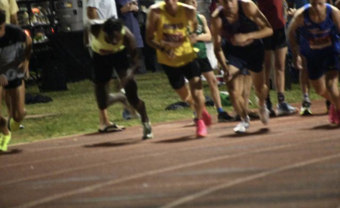 thecrittenden's tweet photo. 4:13 1600m PR 

Very grateful for @paras360 organizing this @schradermile .He has been a longtime supporter and mentor. I have made many lifelong friends and rivals here. I'm excited to keep the connections I've formed at this event. https://t.co/TO74WYEF7f