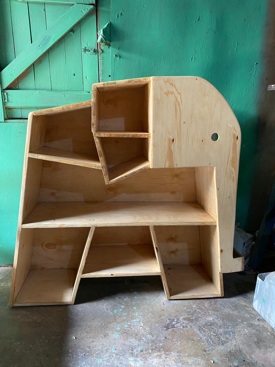 BluleafIPM's tweet photo. @DavidNdii #MadeInKenyaChallenge you can visit https://t.co/A6lJ9kdVkL for more fun woodworking projects cc @DavidNdii https://t.co/xjsn2rN8Ee
