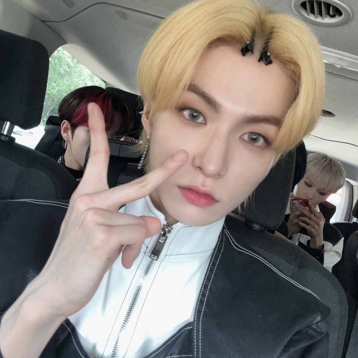 E'LAST(엘라스트) tweet media