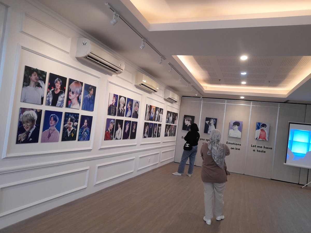 chimmy_ytns's tweet photo. @lookatmin1013 
@9timesINDONESIA 
#9timesexhibition https://t.co/1QFn8xRtLl