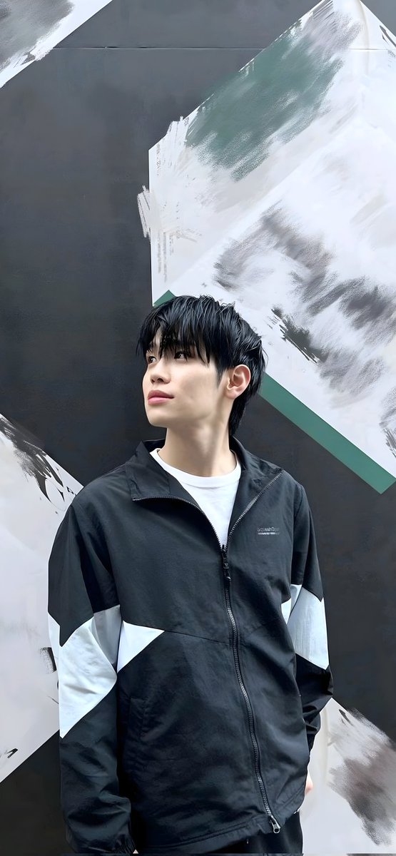 ZB1_wallpapers's tweet photo. #ZEROBASEONE Extended Wallpapers (Upscaled to UHD)

#ZB1 #제로베이스원 https://t.co/7uYkDg9tlu