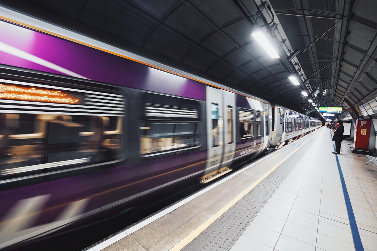 Heathrow Airport tweet media