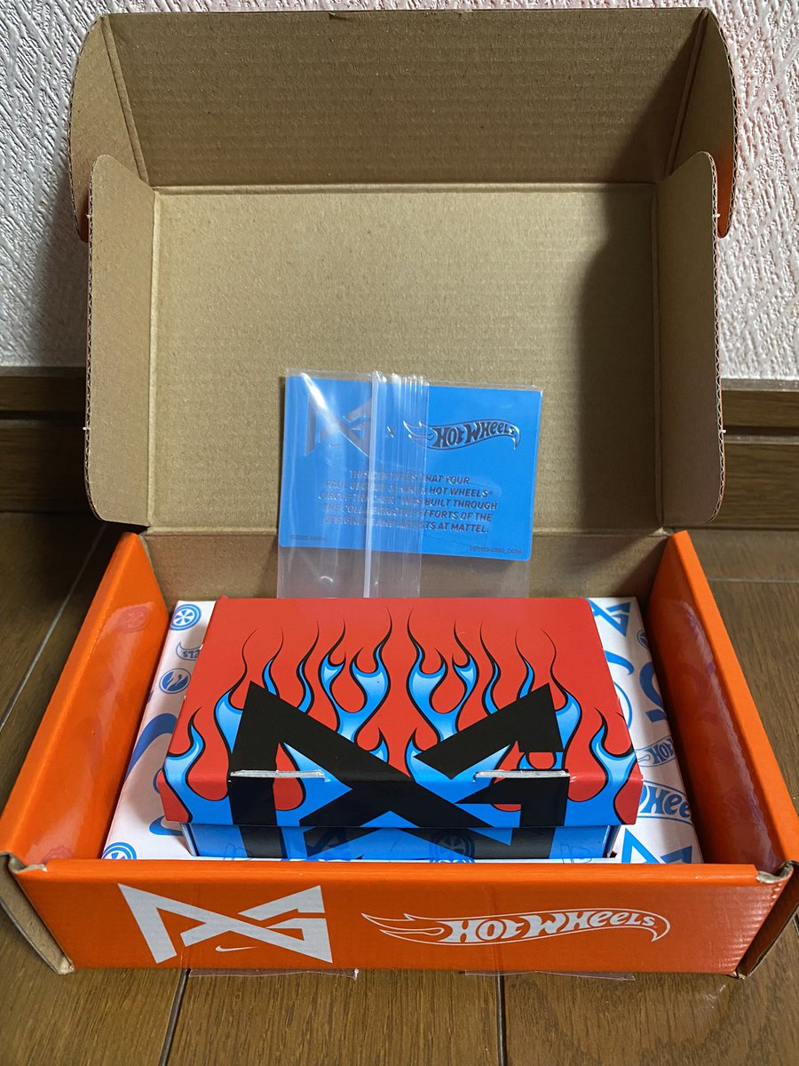 hiropapa5904's tweet photo. ナイキコラボ商品到着
先に購入していたスニーカーと同じ箱で中々洒落てます。デザインもホットウィール らしくて最高です。
#ホットウィール
#hotwheels
#レッドラインクラブ
#NIKE
#ナイキ
#hotwheelsrlc https://t.co/61D0Nb3lpK