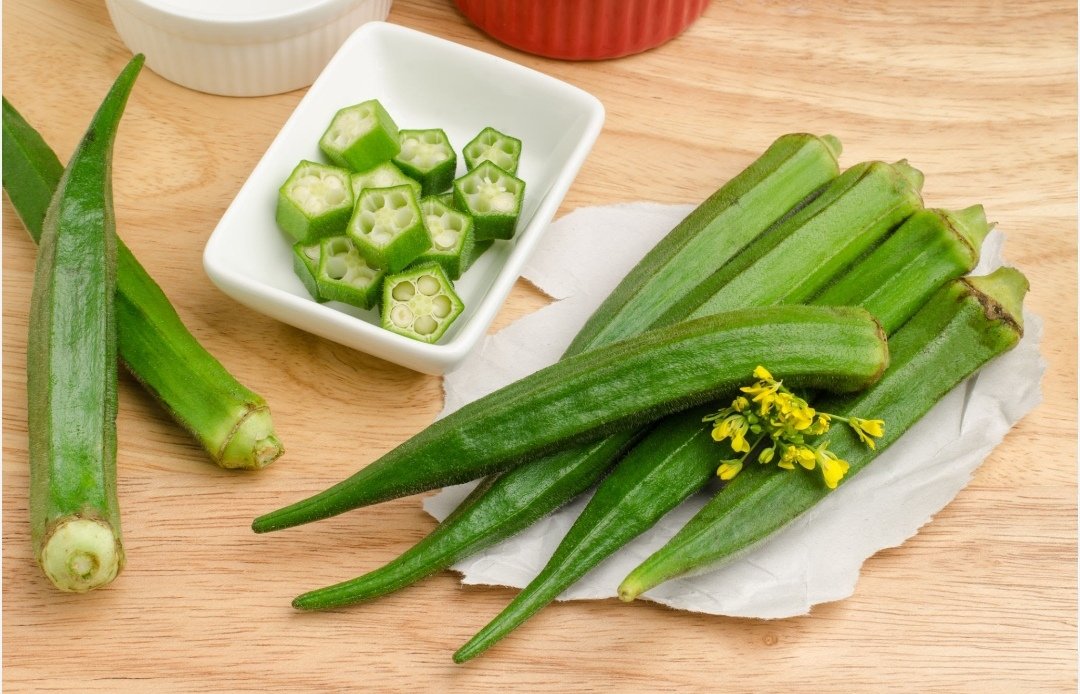 coach_lauram's tweet photo. Ladies with low libido,make sure you add this to your grocery list.
Boil 2 teaspoons of gloves in 2 cups of water, then let it cool. Add orange juice and honey, then drink an hour before bedroom dance. This is a natural aphrodisiac. 
Also make sure you drink okra water every morn https://t.co/zKRgVqQUAn