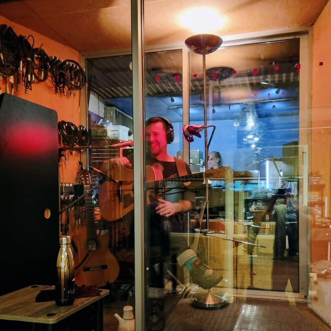 Apple of my Eye | One For Crow tweet media