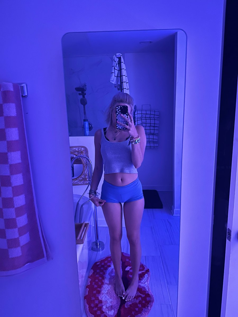 kaitlynsgg tweet picture