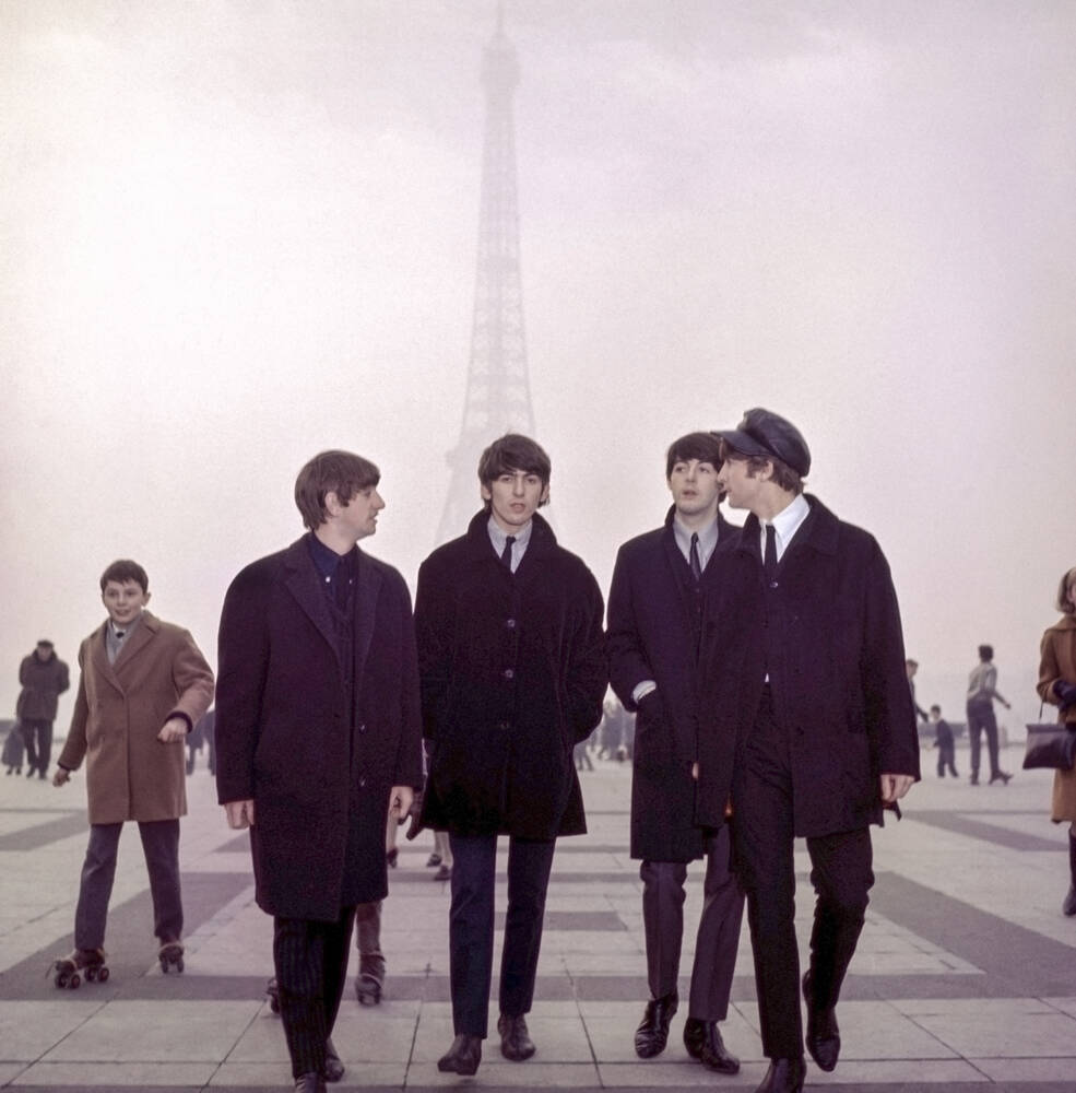 André Lefèbvre.
The Beatles devant la Tour Eiffel, esplanade du Trocadéro 
1964. Paris 
Hello Twitter!