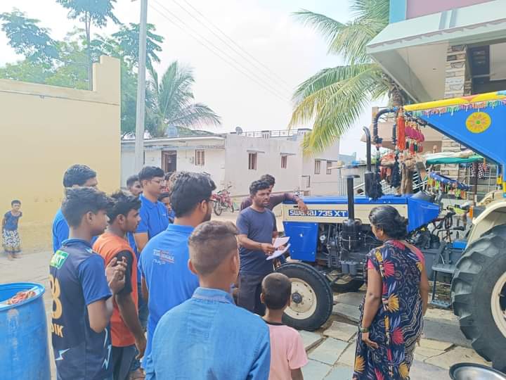 yuva_brigade's tweet photo. #ThinkBeforeYouInk #RightVote
#YuvaBrigade volunteers at Gabbur conducted an awareness campaign about voting. The importance of unbiased voting and not getting influenced for money, caste, liquor.
@ceo_karnataka https://t.co/7QB95jV56P