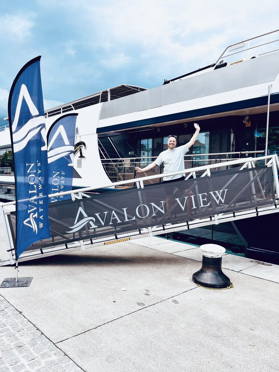 lloyd morris tweet media