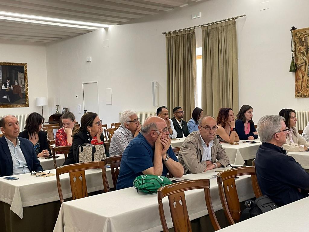 📌 I JORNADAS AUTONÓMICAS de VACUNAS <a href="/clm_semergen/">Semergen CLM</a>
📅 5️⃣ y 6️⃣/5️⃣/2️⃣3️⃣
 👉 En:  Hospedería Seminario Conciliar San Julián. Cuenca.

✅ Comunicación, Seminiscencia, Aspectos legales y éticos vacunación, Gestión agendas, Visión multidisciplinar, Vacunación herpes zóster.#semergenclm