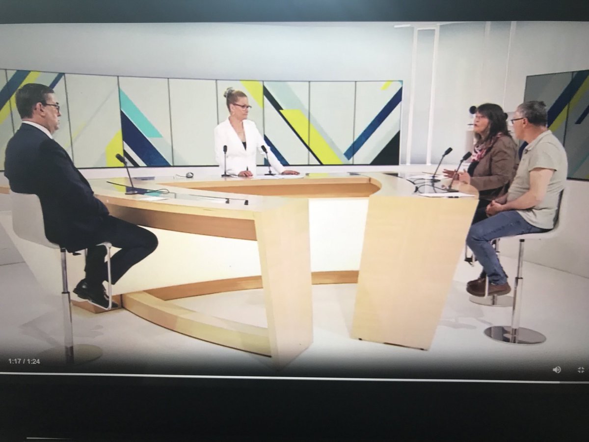 nicole_fachet's tweet photo. #reformedesretraites La crise de confiance? RDV à 11h25 dans #dimpolca sur ⁦@France3CA⁩ avec ⁦@LionelVuibert⁩ député Agir Renaissance des Ardennes, Sylvie Szeferowicz #FO et Michel Blanchon #CGT Cheminots de Chalindrey https://t.co/JSzgAiUEPP