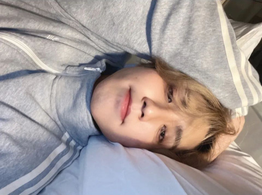Ch0colateWingzz's tweet photo. Goodmorning https://t.co/MfxCKLlt36