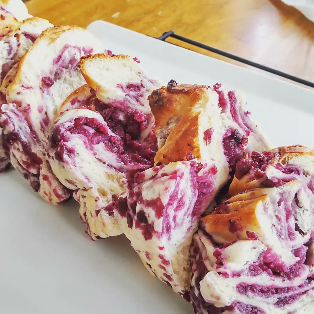 xxx_quartz's tweet photo. #ブルーベリーパン #blueberrybread
#ブルーベリーの折り込みパン
#ブルーベリージャムの折り込みパン
#blueberryjam #ブルーベリージャム
#blueberry #ブルーベリー
#breadmaking #パン作り
#レンジパン
#microwavebun #microwavebread
#電子レンジ #microwave
#折り込み #折り込みシート
#cooking https://t.co/012sjqyWJa