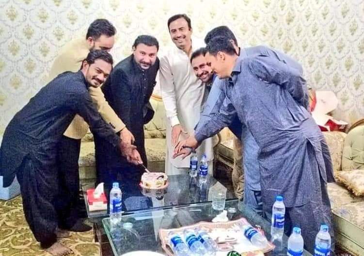 mallah_rabail's tweet image. Many Many Happy Returns Of The Day Happy Birthday to you My Brother Special Assitant to CM Sindh &amp;amp; President #PYOSindh @JavedNLaghari May u Have Many More in Your Life Allah Pak Bless you Always May Allah Give you More Success in Your Life(Ameen)