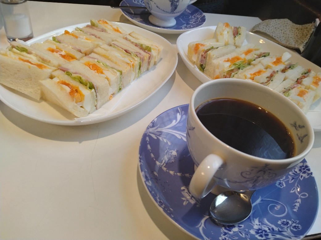 wao9959's tweet photo. 体調がイマイチだったので
GWはあまり走れませんでしたが
食欲はしっかり😅
#ランニング女子
#老舗
#喫茶店
#ランチ https://t.co/6NPOljvWl3