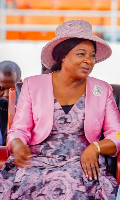 HHichilema's tweet photo. Happy birthday to the light of my life, Mutinta. So grateful for who you are and everything you do. You are a blessing to all of us. https://t.co/mV7EBnVTSC