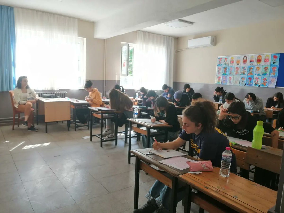 Torbalı Mem Akademi Projesi kapsamında başarıyı arttırmaya yönelik planlanan 8. Sınıf öğrencilerine yönelik "LGS Simülasyon Sınavı" 7 Mayıs 2023 tarihinde Kazımpaşa Ortaokulunda gerçekleşti.
<a href="/izmir_ilmem/">İzmir İl Milli Eğitim Müdürlüğü</a> 
<a href="/MucahitYentur/">Murat Mücahit Yentür</a> 
<a href="/AtilaIsikkaya1/">Atila IŞIKKAYA</a>