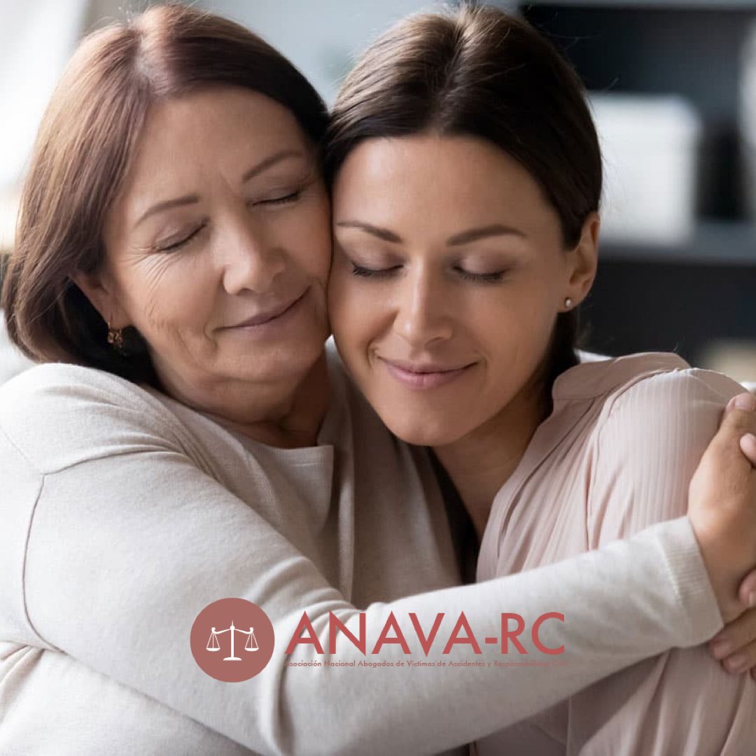 Una madre es, además de la mujer que te trae al mundo, esa persona que siempre ha estado a tu lado, en las buenas y en las malas. 

¡Feliz día mamá! 💐

#anavarc #asociaciondeabogados #abogadosdeaccidentes #diadelamadre