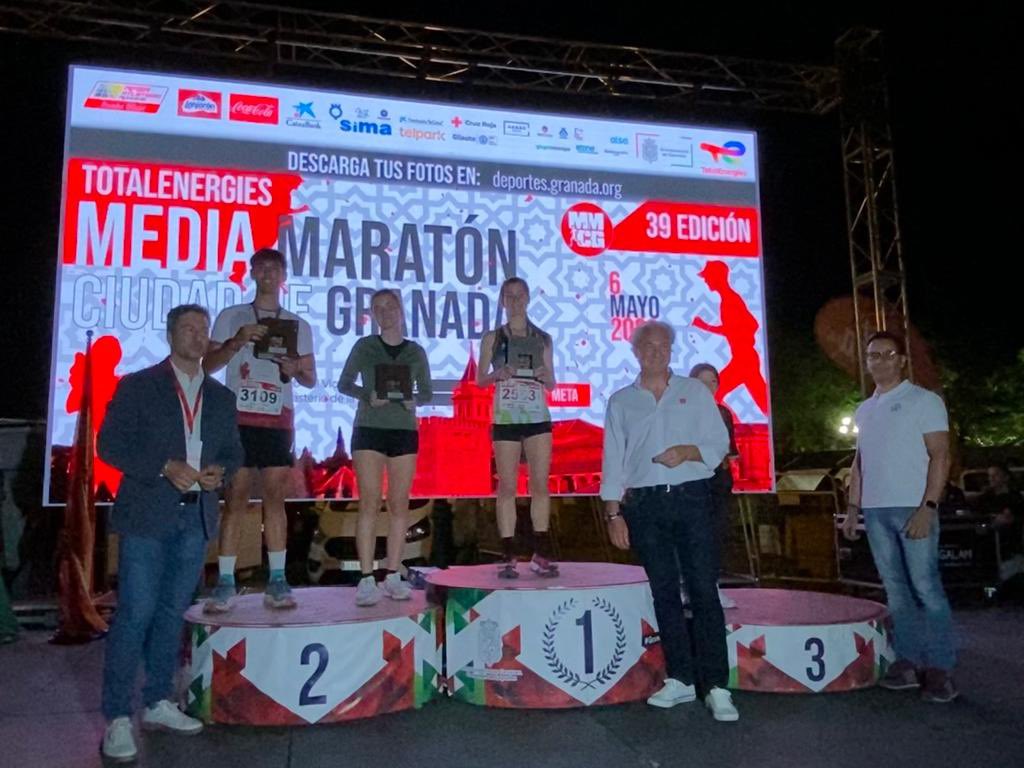 Hemos consolidado como una éxito organizativo y de recorrido nuestra Media Maratón Ciudad de Granada

Lo importante no es hacer marca, es disfrutar de su recorrido, sus actividades paralelas y el fin de semana de turismo deportivo!!🏃‍♂️🏃🏻‍♀️