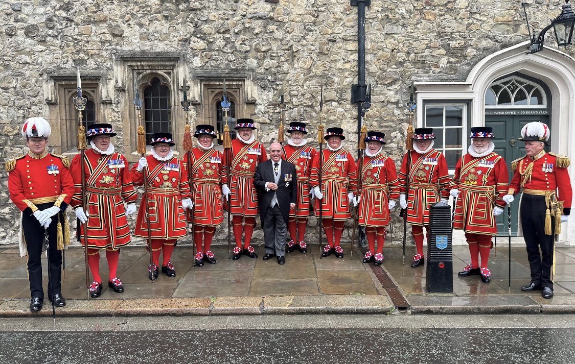 In the procession of the Orders of Chivalry of the Crown at The King’s Coronation, the Lord Prior , Professor Mark Compton AM GCStJ @Markatthefarm led the other Orders. The King is our Sovereign Head @StJohnINTL @stjohnambulance 

#ProFide #ProUtilitateHominum