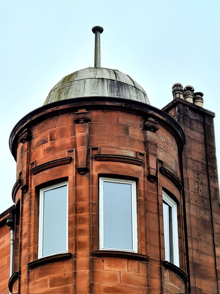 A wonderful circular corner bay window topped by a Glasgow Style dome and finial on a tenement on Whitehill Street in the east end of Glasgow.

#glasgow #dennistoun #tenement #glasgowtenement #architecture #glasgowarchitecture #glasgowstyle #glasgowbuilding #baywindow