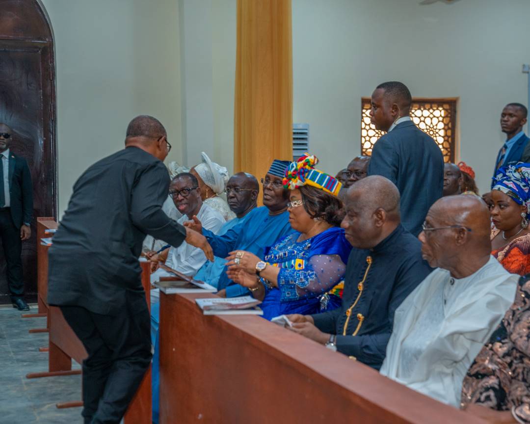 Yesterday, I joined our respected Leaders; President Obasanjo, President Jonathan, Vice President Atiku, Vice President Osinbajo, Governor Okowa, and other respected Nigerians to condole with the Bayelsa State Governor, and my dear brother, Duoye Diri,