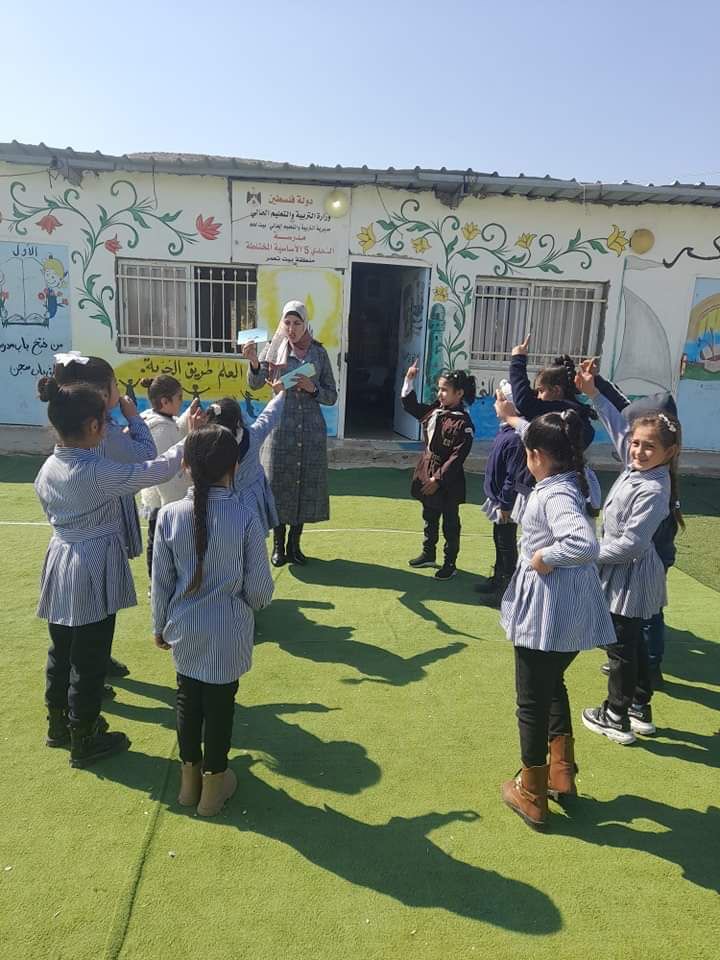 EpshtainItay's tweet image. Since 2017, and until this morning,  40 students (15 boys and 25 girls), grades 1-4, attended the Jubbet ad Dhib elementary school, provided as humanitarian relief. Despite the continuous effort of @NRC_Norway and partners to secure the school from destruction, #Israel