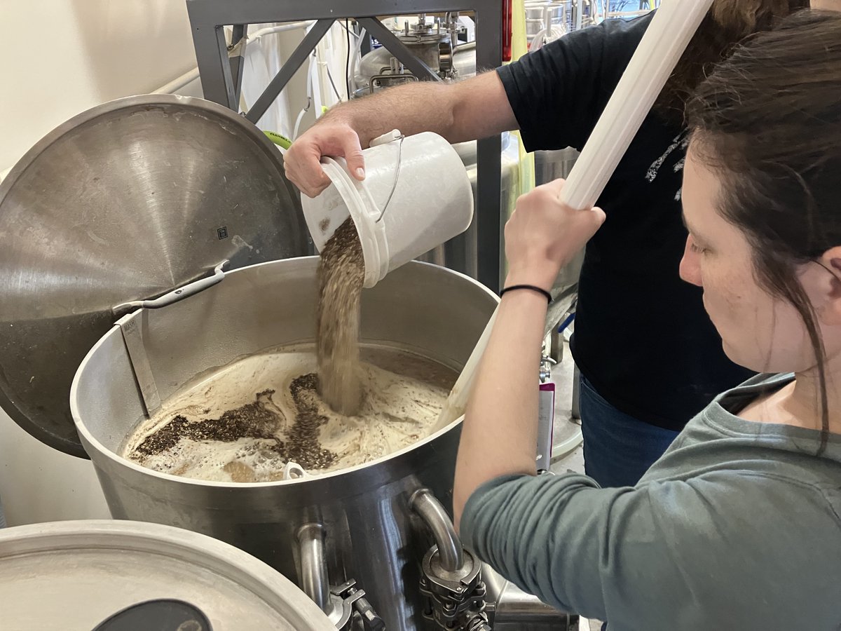 thisbelongstous's tweet photo. This semester our director @tinudiver has been in brew school @waketechcc @WakeTechWCE 🍻 

#RTP folks! Come check our their public beer unveils this Tuesday, May 9th @ Heyday Brewing, 5301 Tin Roof Way Raleigh, NC 27616 from 6-9 PM on Tuesday, May 9th.  #craftbeer #nccraftbeer https://t.co/lhdgwaIg4D