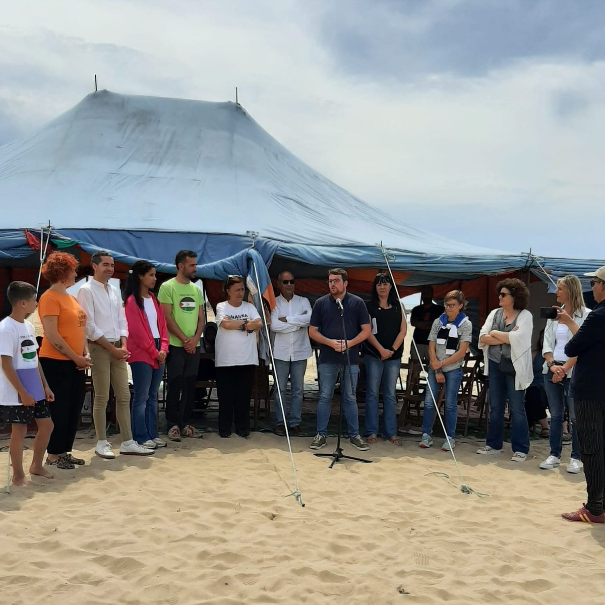 Amb <a href="/saharaVNG/">Acció Sàhara VNG</a> i l'<a href="/olga_vng/">Olga Arnau</a> a les 'Haimes per la llibertat' 2023, a Vilanova i la Geltrú. Un exemple de resiliència del moviment solidari, imprescindible. El poble català al costat del sahrauí per la llibertat. Que es puguin tornar a plantar haimes a les seves platges ben aviat!