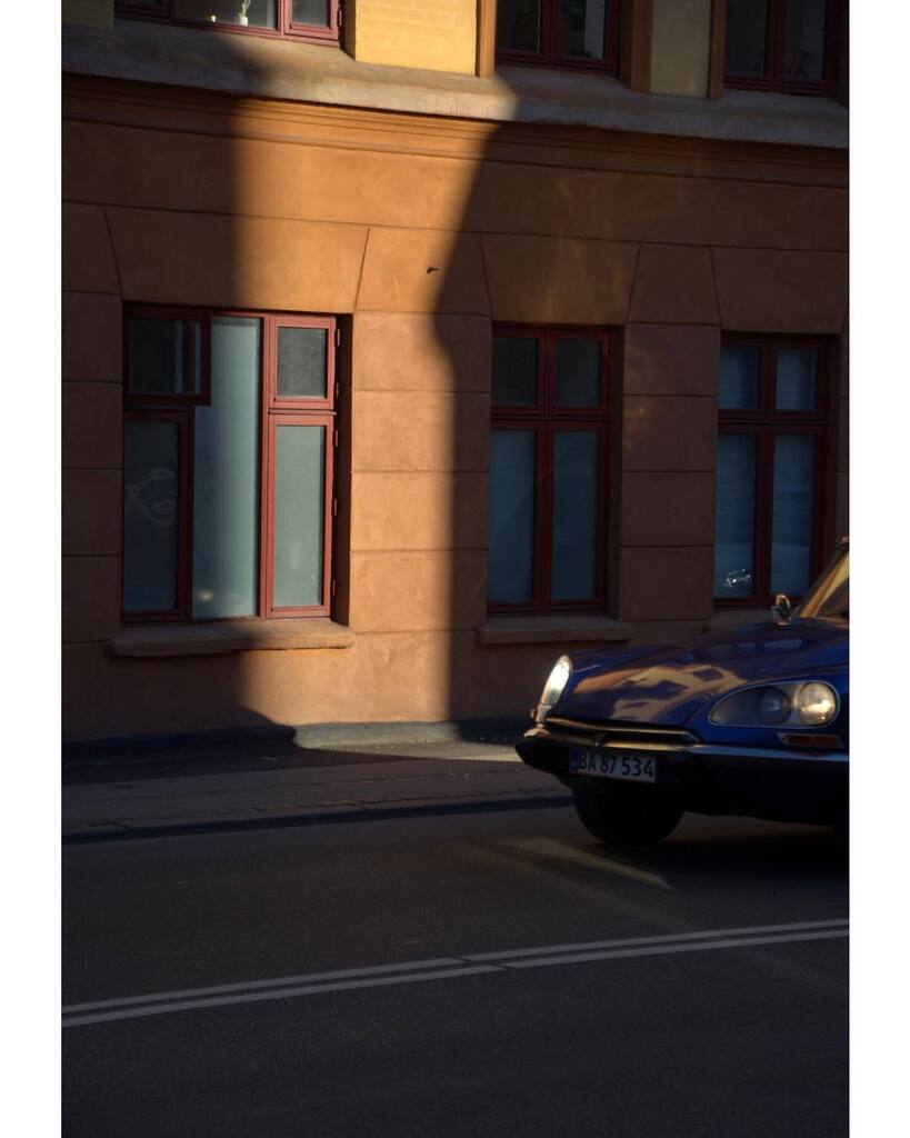 knut's tweet image. Citroën. Taken on Nordre Fasanvej on Nørrebro in Copenhagen in the beginning of April. instagr.am/p/Cr8UrGzMid2/